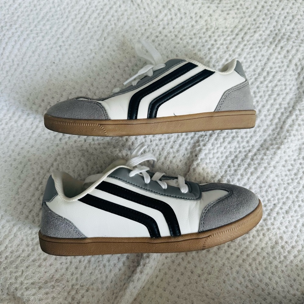 Cat & Jack Boston Retro Court Sneaker